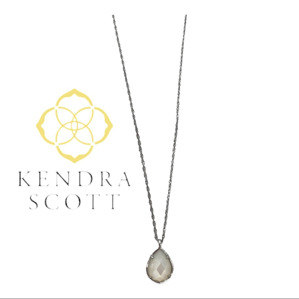 Kendra Scott Silver Pendant Necklace